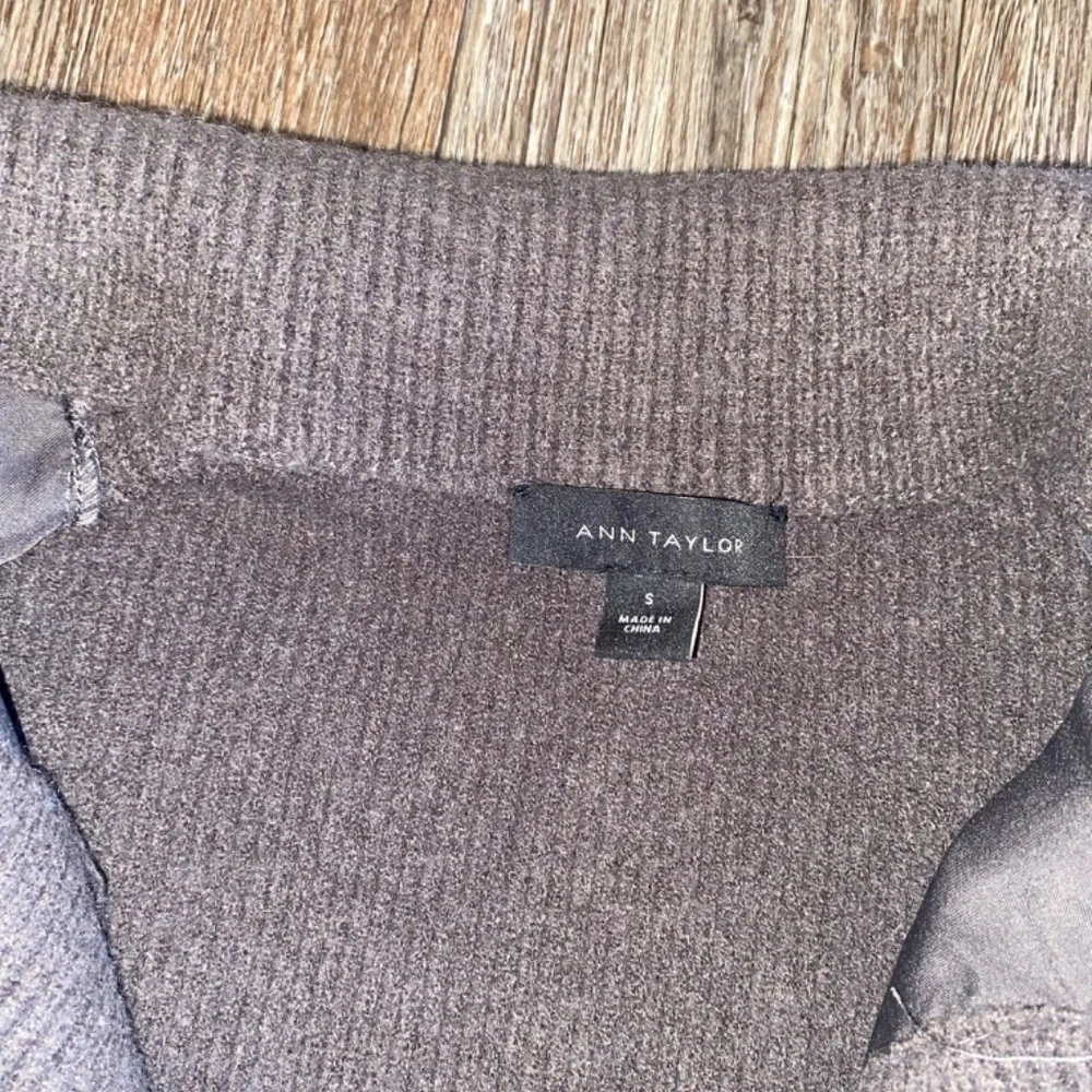 Ann Taylor size small sweater jacket with faux suede cardigan gray